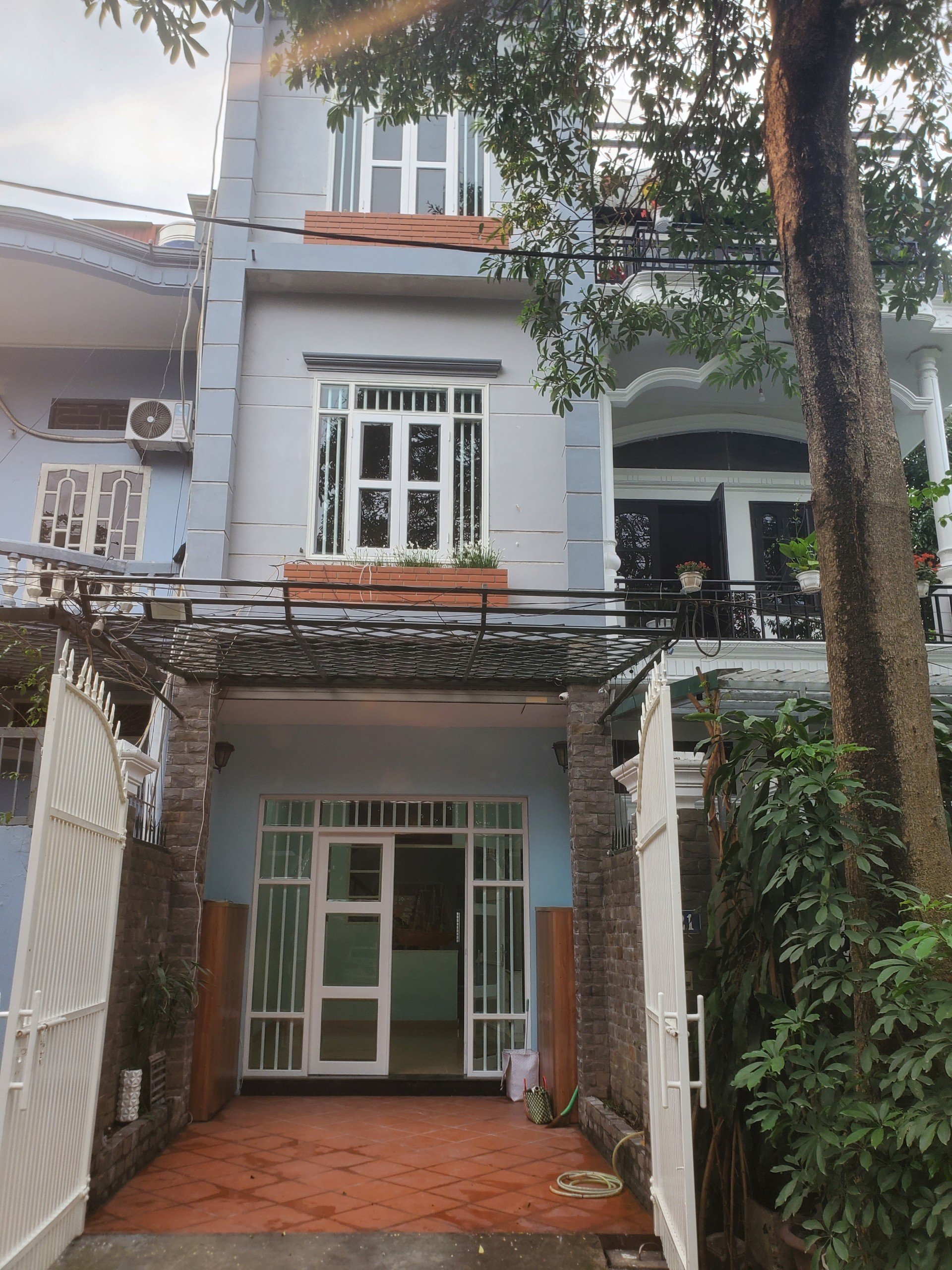 Cho Thuê Nhà Ở Kết Hợp Văn Phòng 110M2, 3 Tầng, 4 Pn, Đức Giang, Long Biên