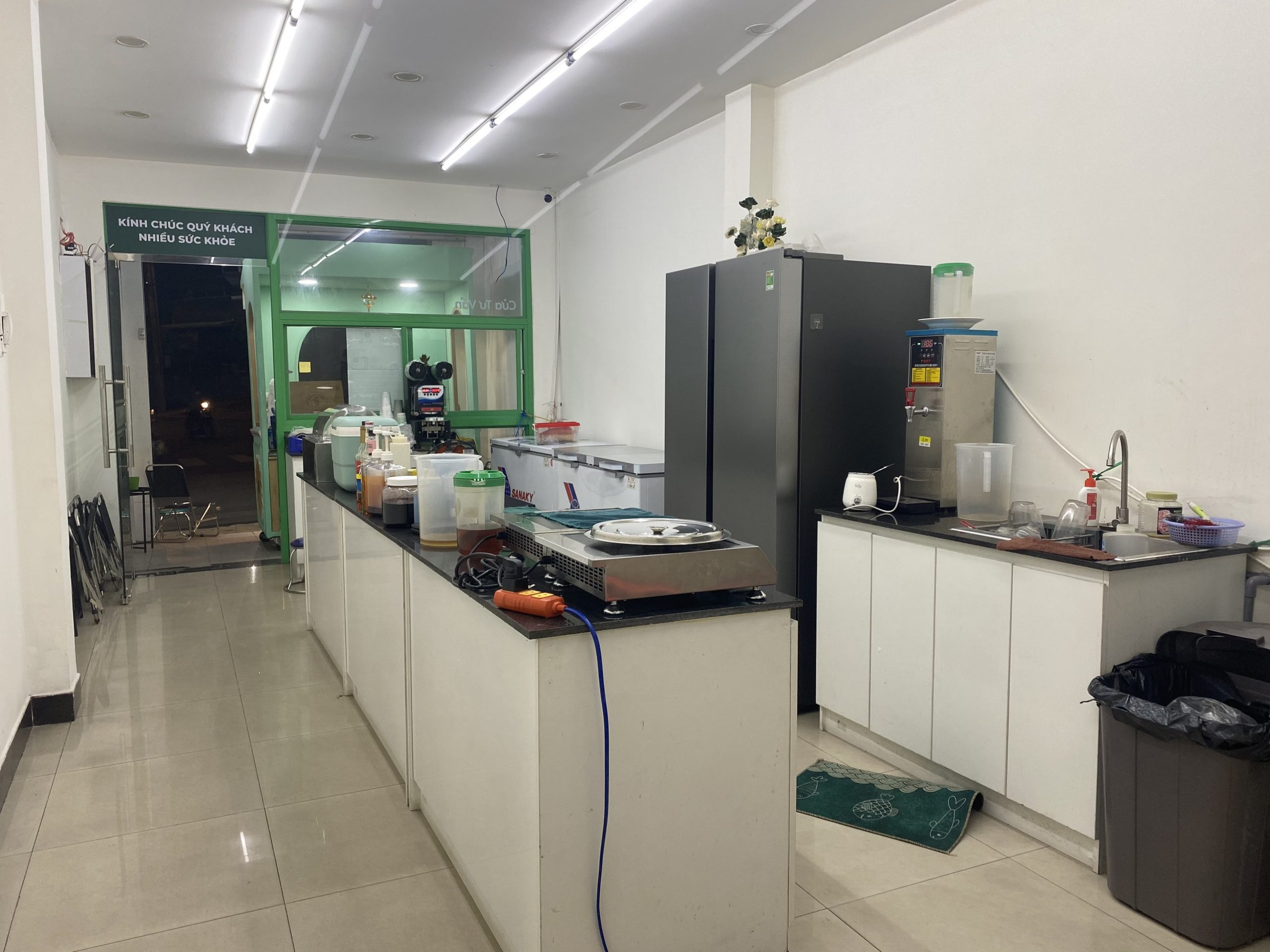 Cần sang nhượng mặt bằng tại 1004A Kha Vạn Cân, Linh Chiểu, Thủ Đức, TP Hồ Chí Minh