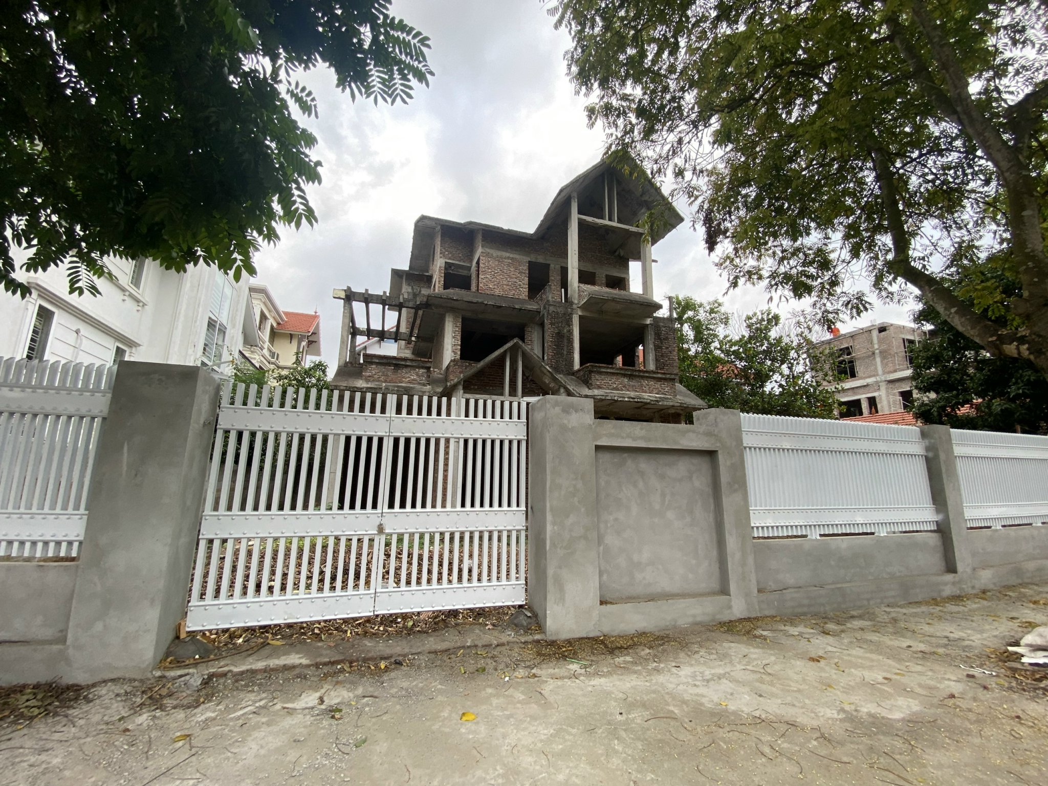 300m2