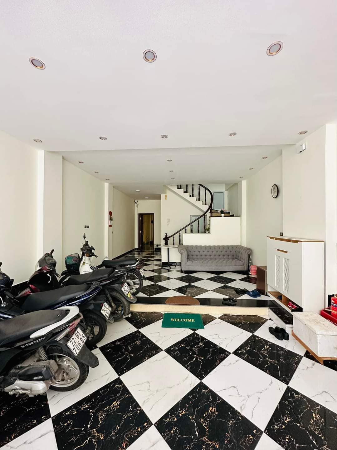 BÁN NHÀ RIÊNG PHỐ KHƯƠNG THƯỢNG QUẬN ĐỐNG ĐA 85M Ô TÔ NHỈNH 13 TỶ.