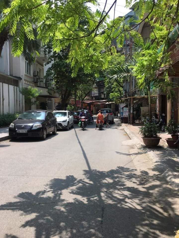 Bán nhà khu VIP THÁI HÀ, VỈA HÈ-,ÔTÔ- KINH DOANH, 7 tầng , THANG MÁY 100m2, giá 3x tỷ