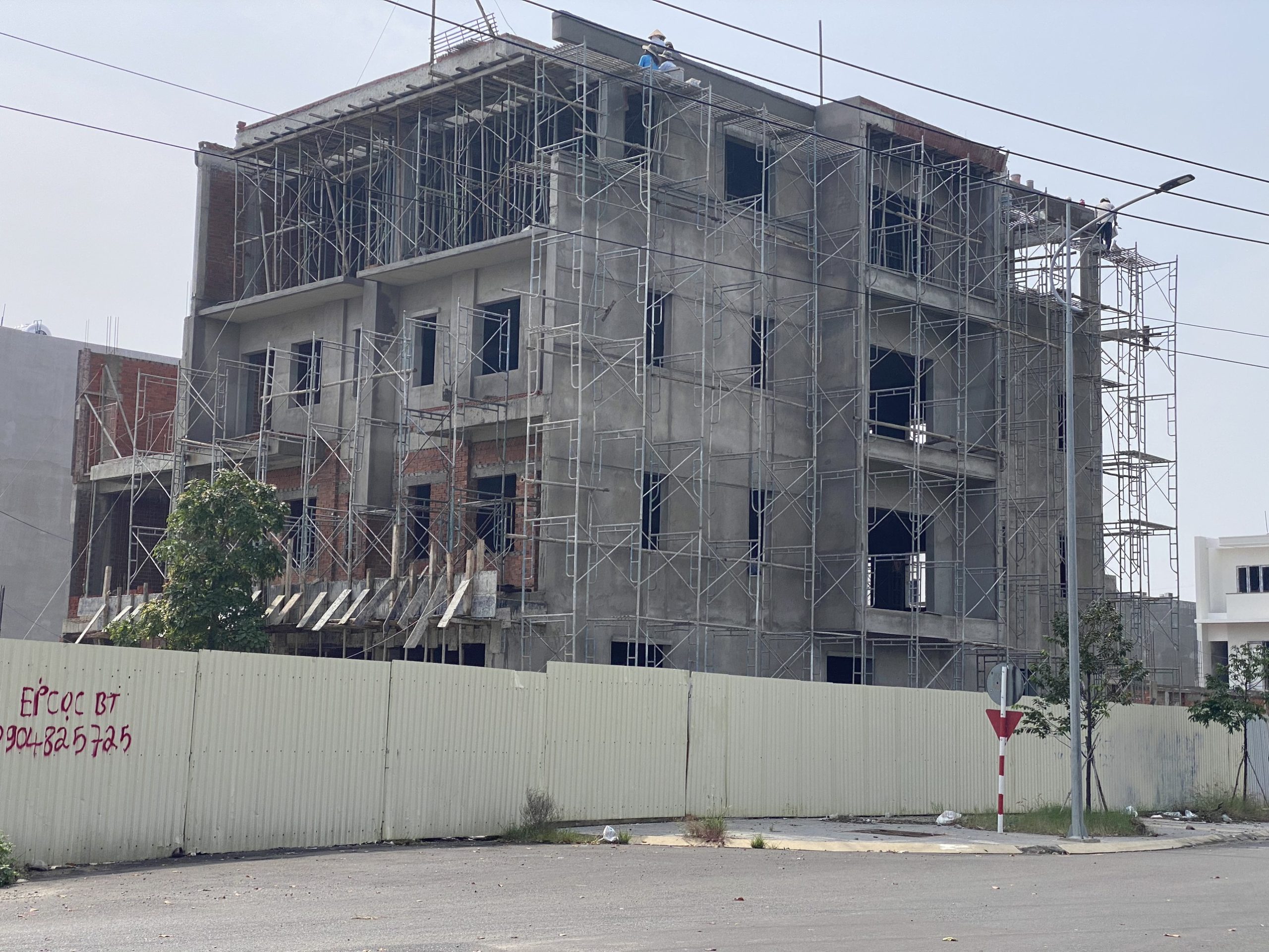 Nhận Xây Dựng Các Công Trình Nhà Phố Villa Biệt Thự