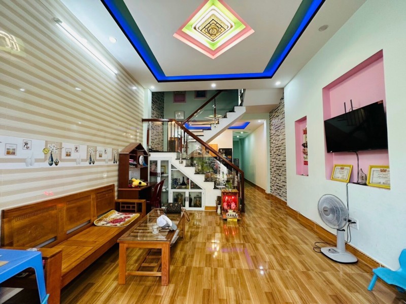 BÁN NHANH NHÀ 2 TẦNG - 3 PN RỘNG RÃI - KIỆT ÔTÔ - RẺ NHẤT KHU VỰC, CHỈ 2.3X TỶ