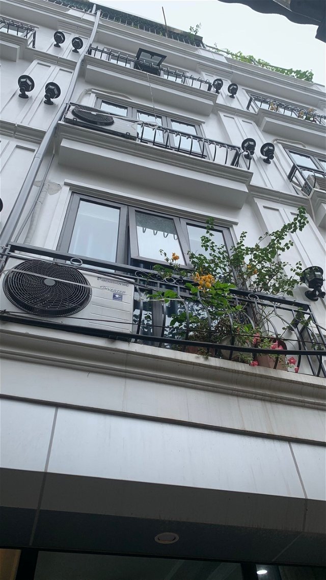 CỰC HIẾM ! SIÊU PHẨM GẦN PHỐ, TẶNG TOÀN BỘ NỘI THẤT CAO CẤP, NHÀ ĐẸP Ở NGAY.