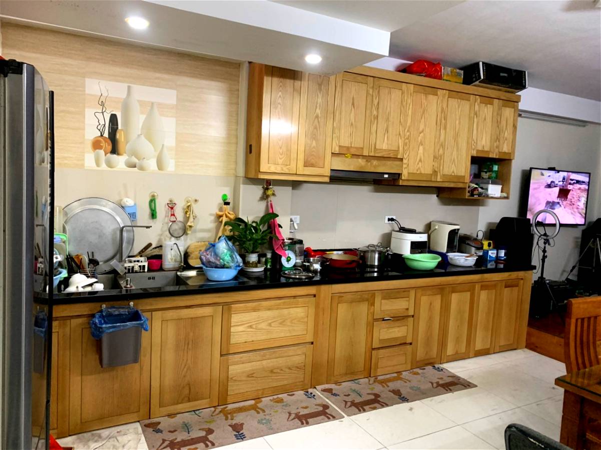 Bán nhà phố Quan Nhân, 42m2, 5 tầng, MT 4.5m, ôtô, kinh doanh, gần phố, giá 7.8 tỷ