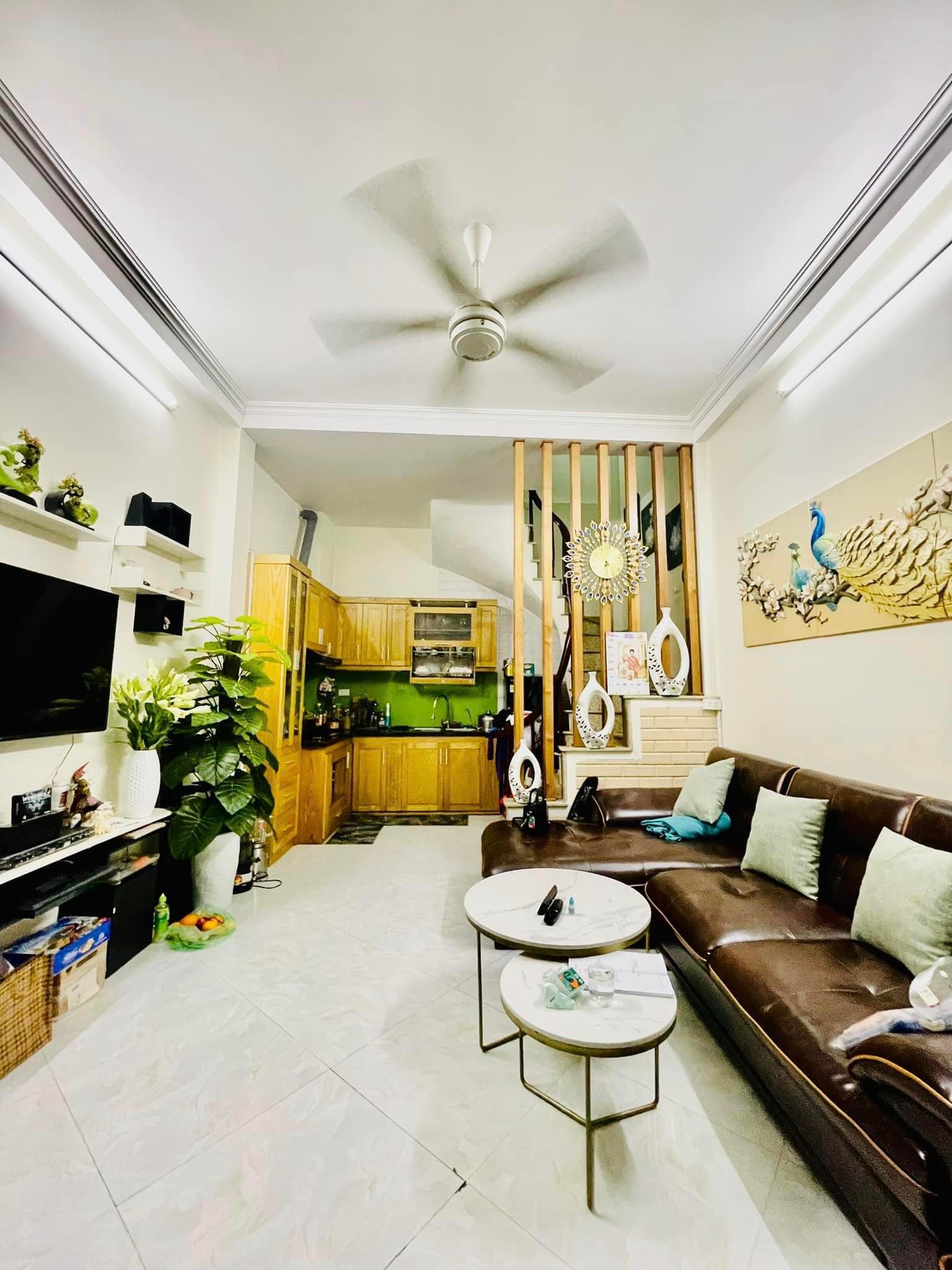 Gấp!!! Chủ nhà cần bán gấp nhà phố Đào Tấn, quận Ba Đình. DT 22m x 6 tầng x giá 2.85 tỷ