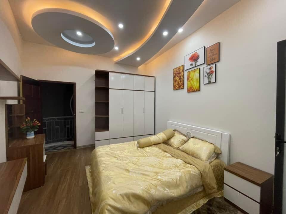 BÁN NHÀ HOÀNG VĂN THÁI, 35m2x 5T, MT 4.5m, Ô TÔ ĐỖ CỬA, KINH DOANH, CHỈ NHỈNH 3 TỶ