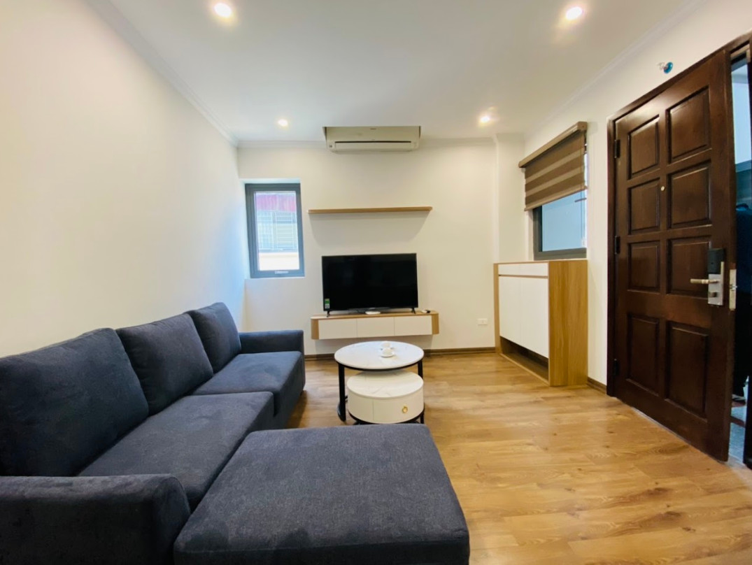 Cho thuê Căn hộ dịch vụ tại ngõ 523 Kim Mã, Ba Đình. Ban công View hồ thoáng. Chỉ 13tr