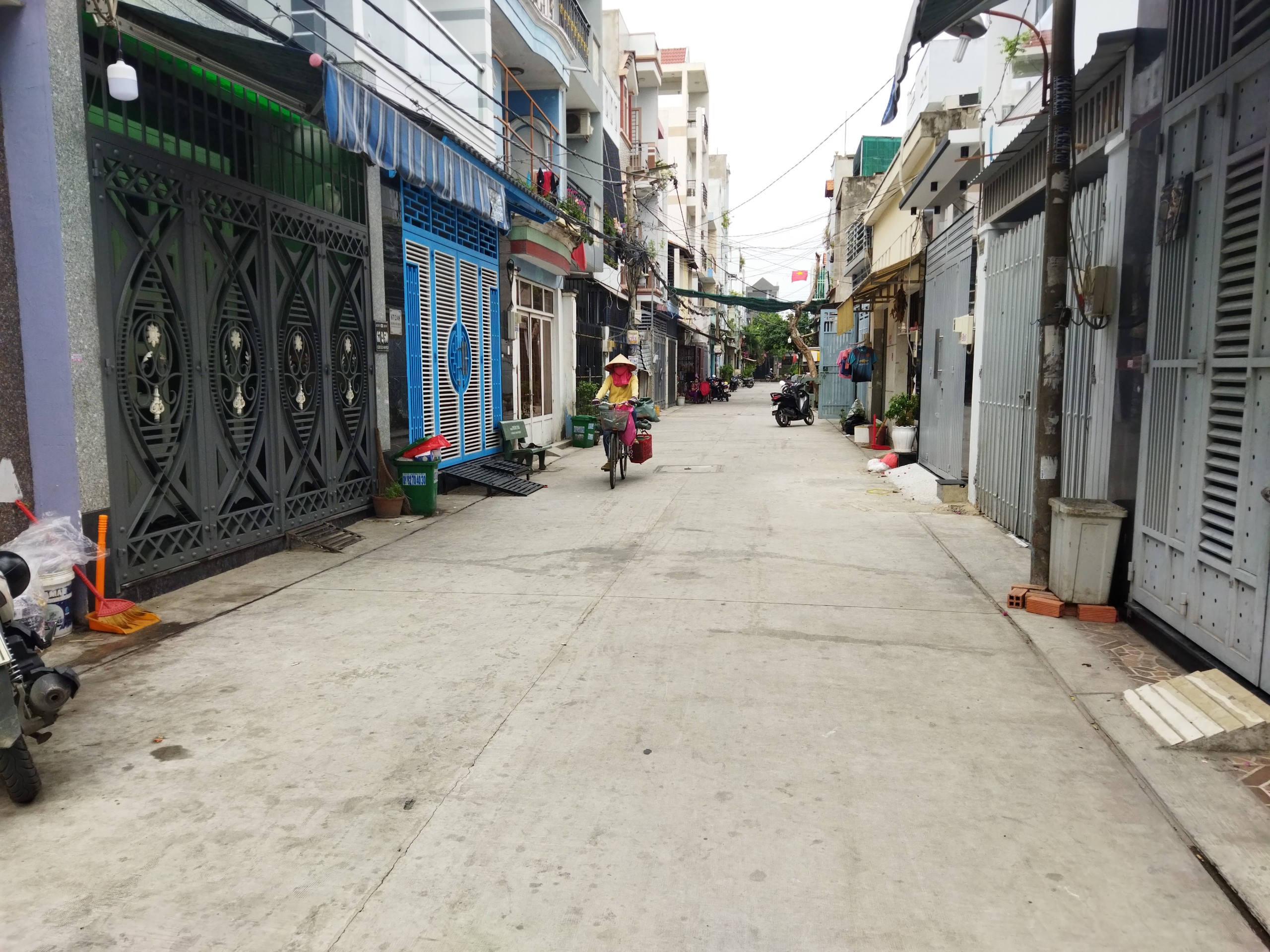 Bán nhà Đường Liên khu 5-6, quận Bình Tân, 5x18m, 2 tầng, Hẻm xe hơi, Chỉ 40tr/m2