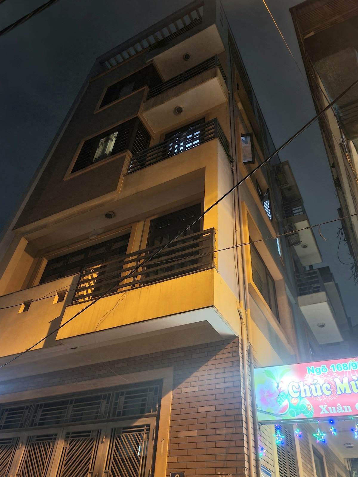 Cần bán nhà lô góc cực đẹp tại ngõ 168 Kim Giang cực đẹp