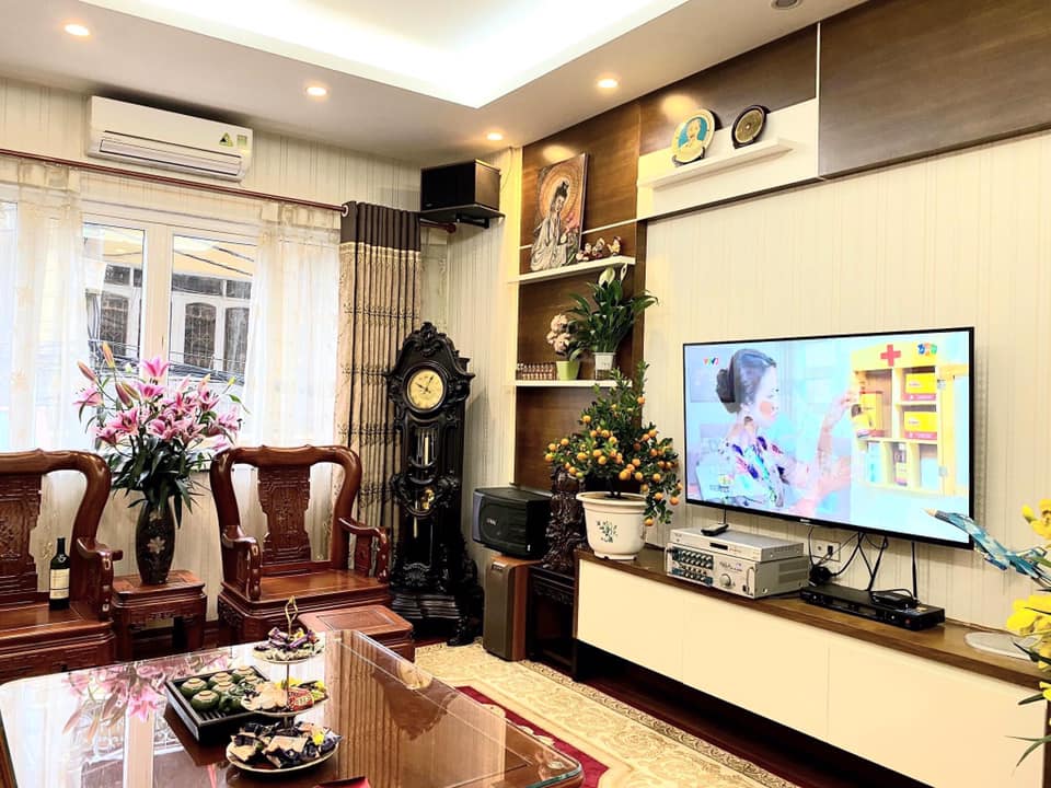 Bán nhà phân lô Nguyễn Chí Thanh, 54m2 6 tầng, MT 4.5m, ô tô tránh, an sinh tốt, 12 tỷ