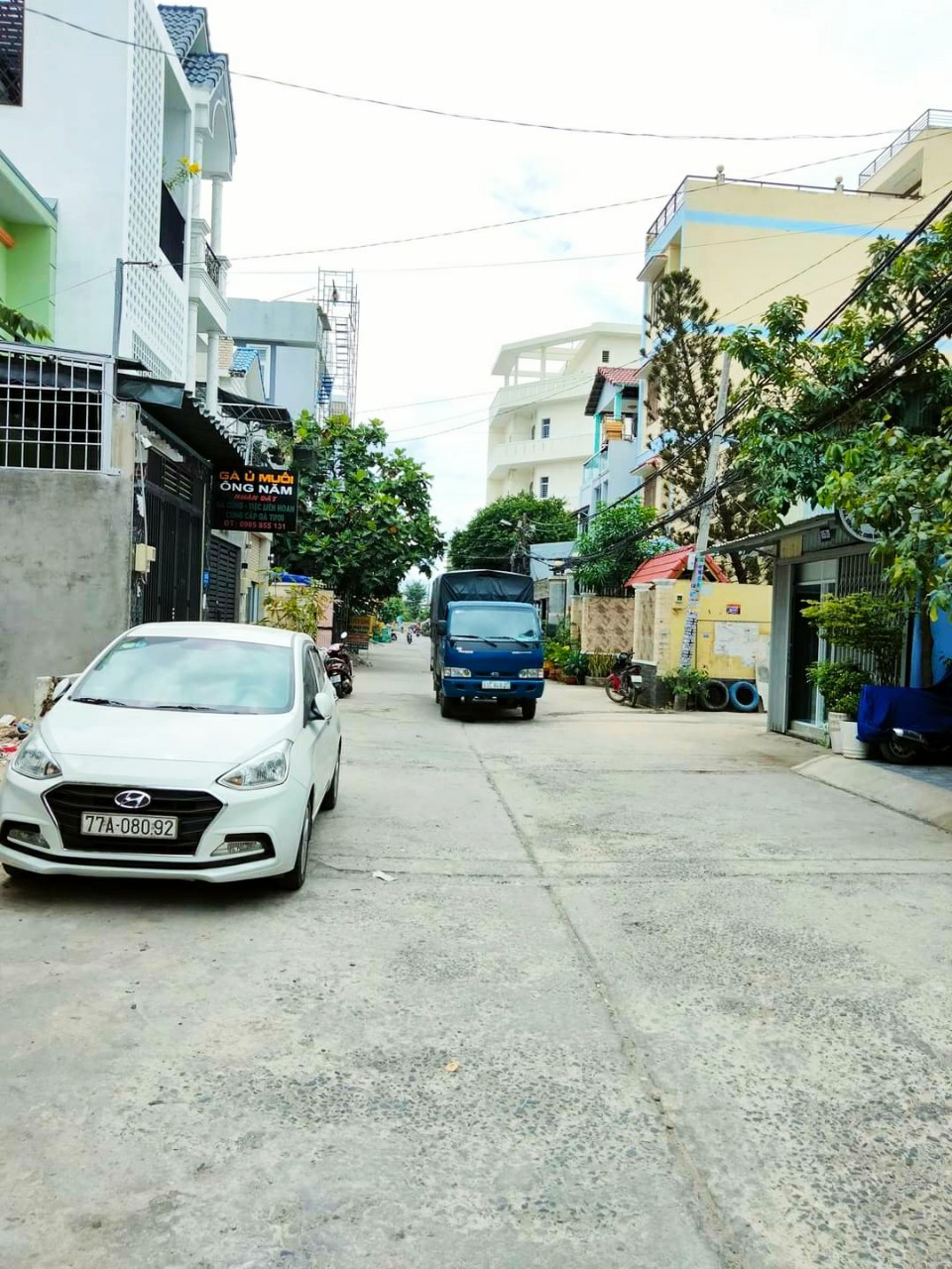 Bán nhà đường Nguyễn Thị Tú, Bình Tân, 4x18m, 4 tầng, hẻm xe hơi, giá rẻ