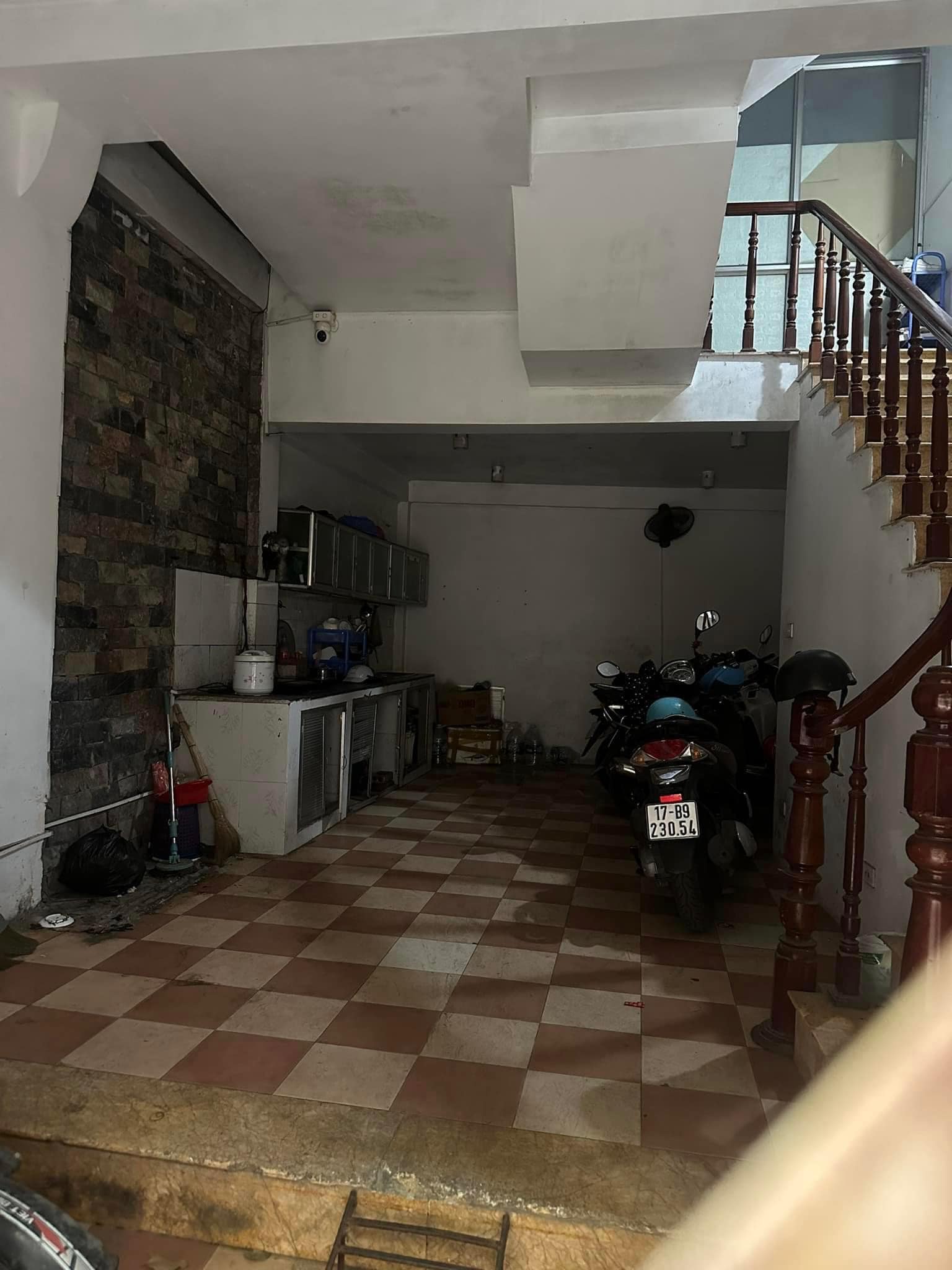 Bán nhà lô góc ngõ cực thoáng Thái Thịnh Đống Đa 39m 4 tầng 3.8 tỷ