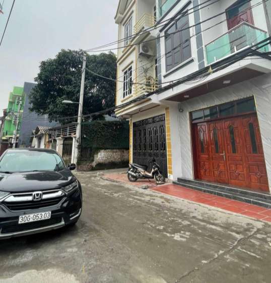 Nhà đẹp Phố Xuân Đỗ, Long Biên, đường rộng ô tô vào, thoáng, 36m2x 4 tầng, mặt: 5m, 3 tỷ 4