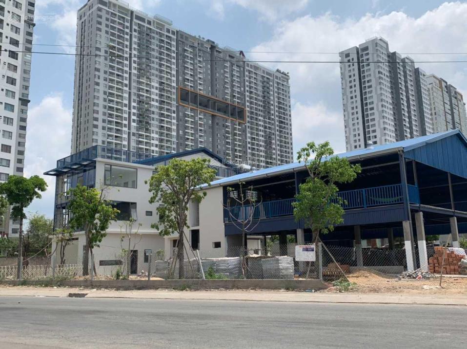 Cho thuê gấp 1.700m2 Đào trí, Quận 7. Có xây dựng Nhà xưởng văn phòng.