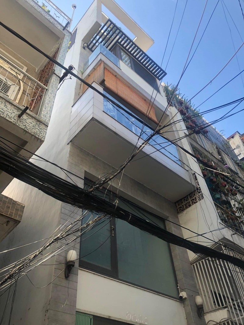 HXH Chợ Hoa đường Hồ Thị Kỷ Quận 10, Nhà mới 5 tầng 48m2 giá 8.5 tỷ Thương lượng mạnh.