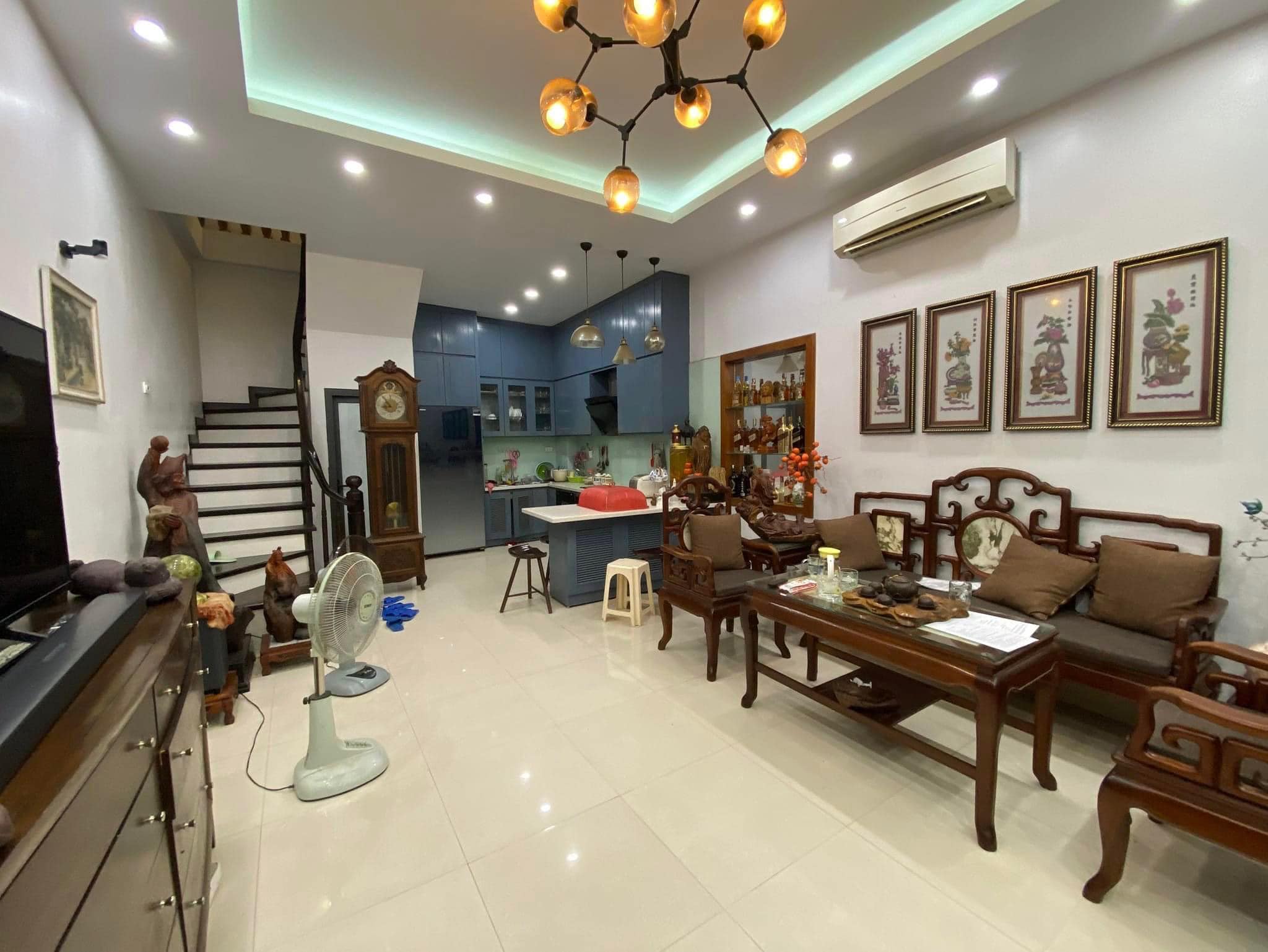 BÁN NHÀ NGÕ 294 PHỐ ĐỘI CẤN, QUẬN BA ĐÌNH. DT 35m x 5 Tầng x Giá 3.85 tỷ