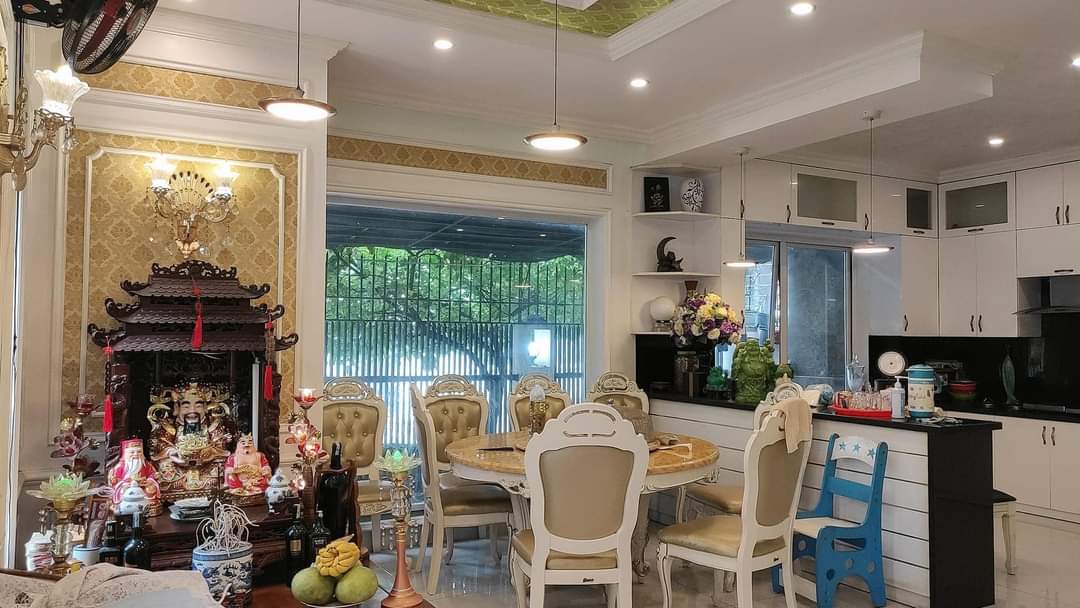 Bán nhà TC 5 Yên Xá- Thanh Trì , 61m x 5T, vỉa hè, oto tránh, tặng nội thât xịn, giá 12 tỷ.