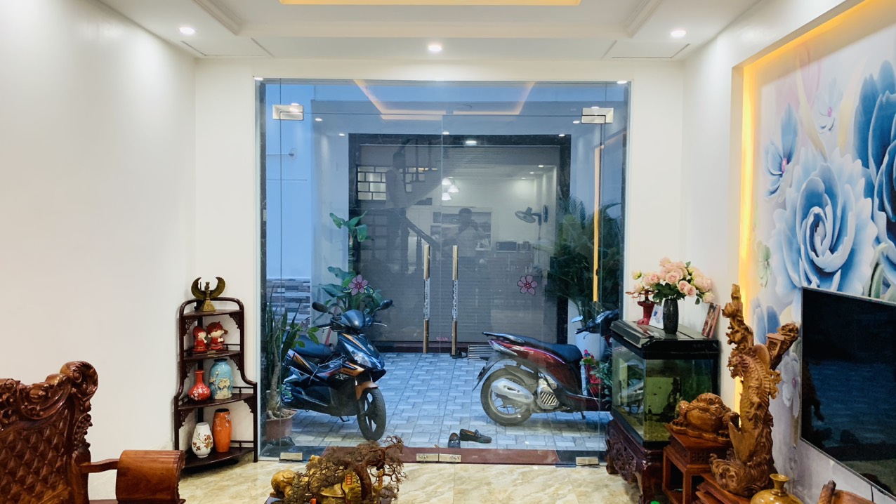 Bán nhà đẹp Trần Nguyên Hãn - 48m2 - 4 tầng - ngõ rộng - 3,2 tỷ