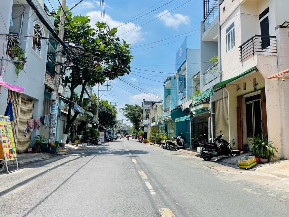 Bán nhà đường Gò Xoài, Bình Tân, 5x15m, Hẻm 8m thông, giá rẻ