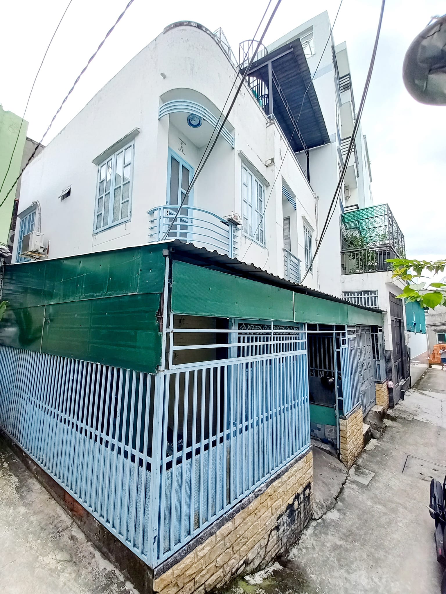 BÁN CĂN GÓC 2 MT HẺM THÔNG - 8X9.5m - 2 TẦNG - P. PHÚ THUẬN - Q.7