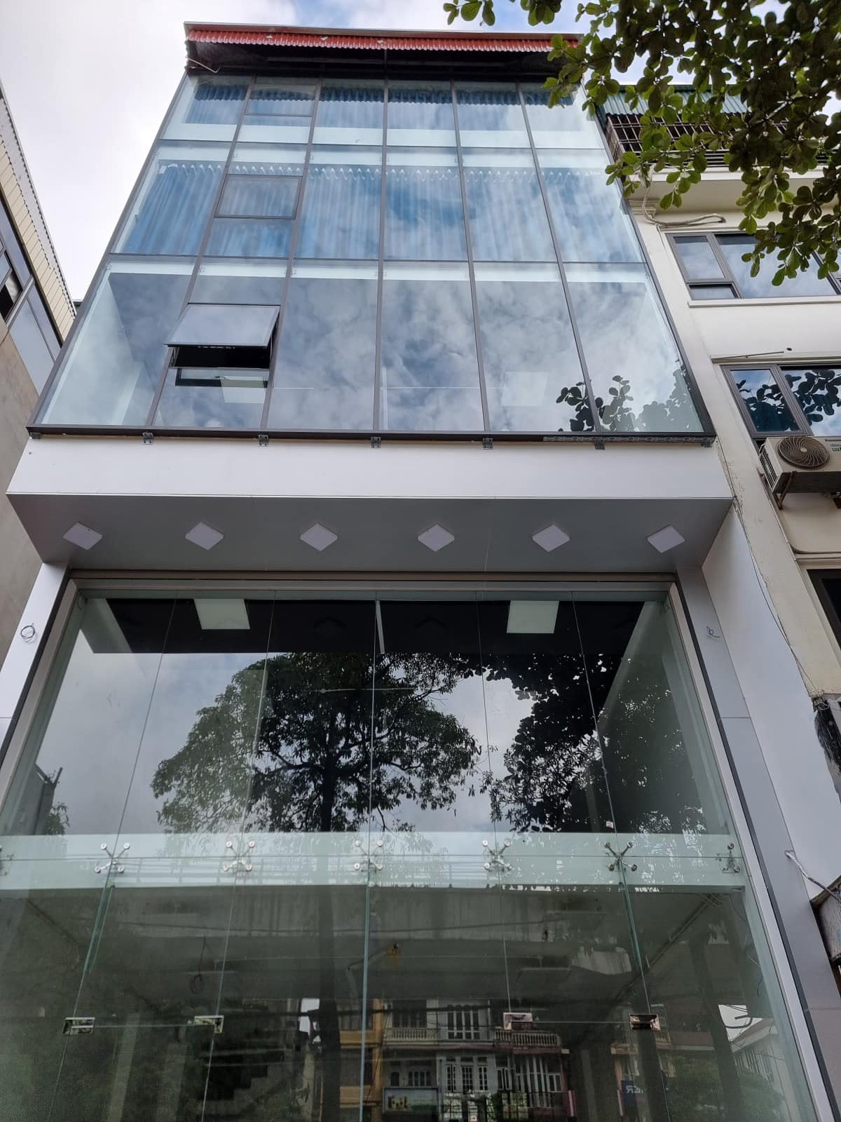 BÁN NHÀ MẶT PHỐ HỒ TÙNG MẬU – 98m2 x 6 TẦNG THANG MÁY - VỊ TRÍ ĐẮC ĐỊA