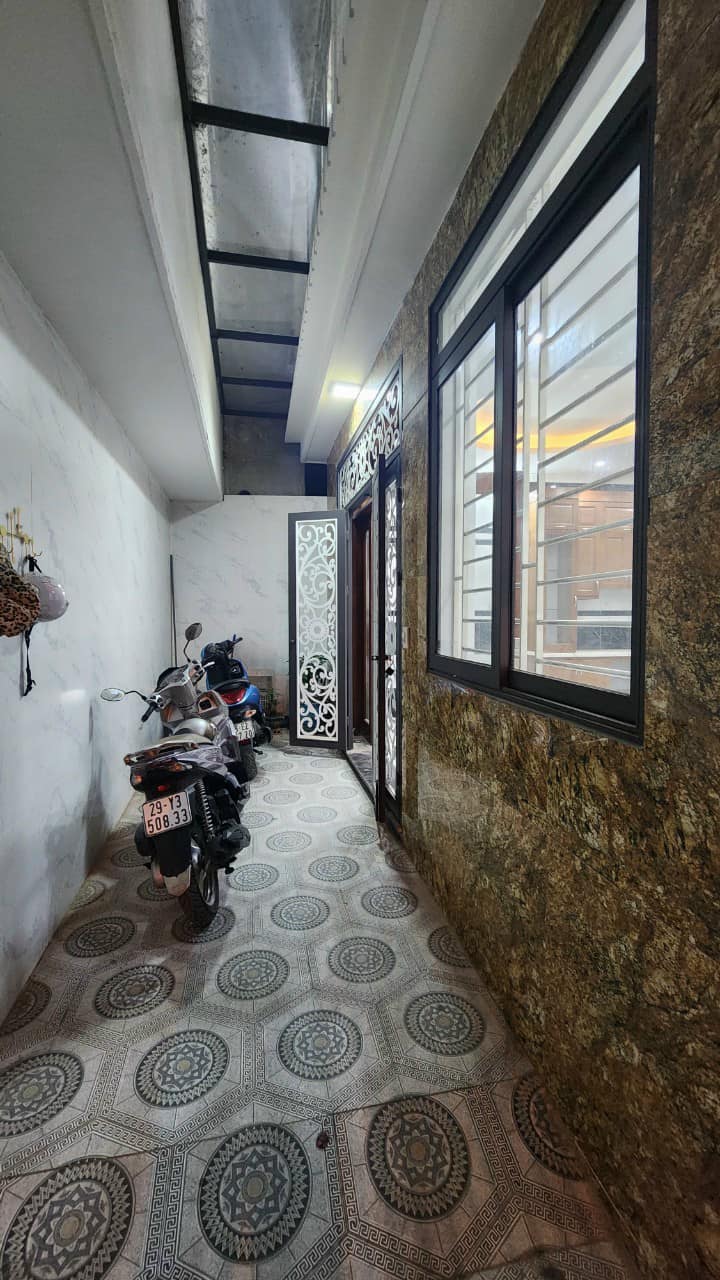 Bán nhà phố Thịnh Quang – Ngõ rộng – Nhà xây mới đẹp – 42m2 – 5 tầng – 4.3 tỉ