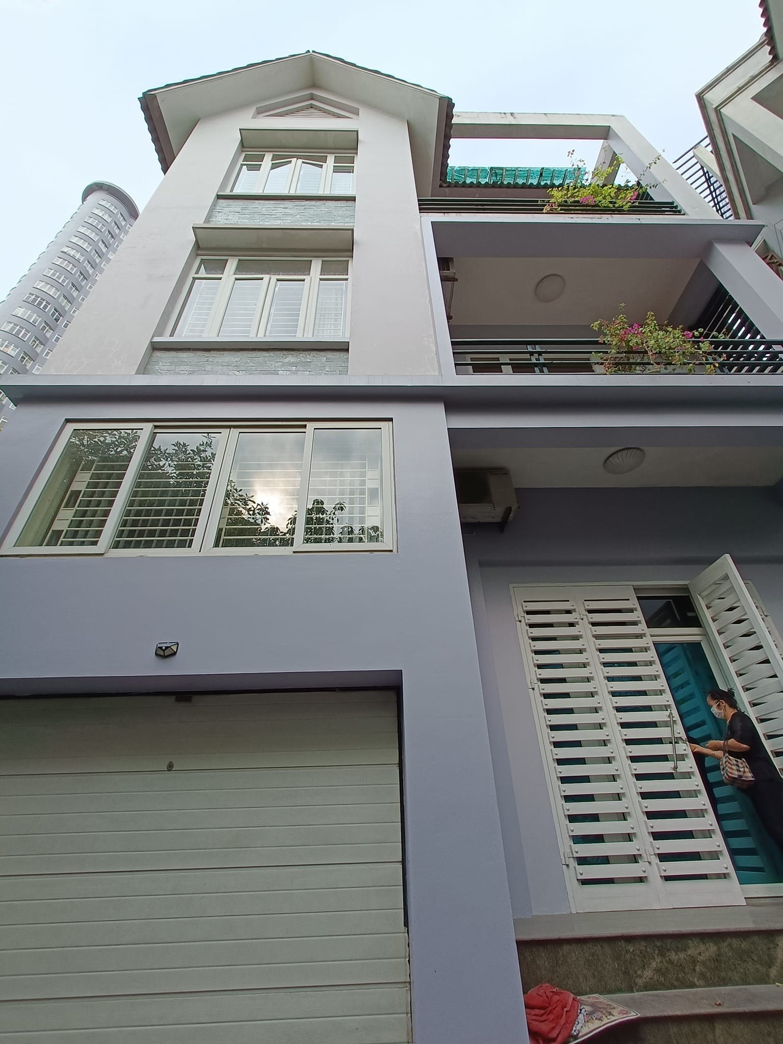 Bán Biệt thự B10 KĐT Mỹ Đình - Hàm Nghi: 162m2, 4T, MT 11m, 42 TỶ - Khu toàn quan to