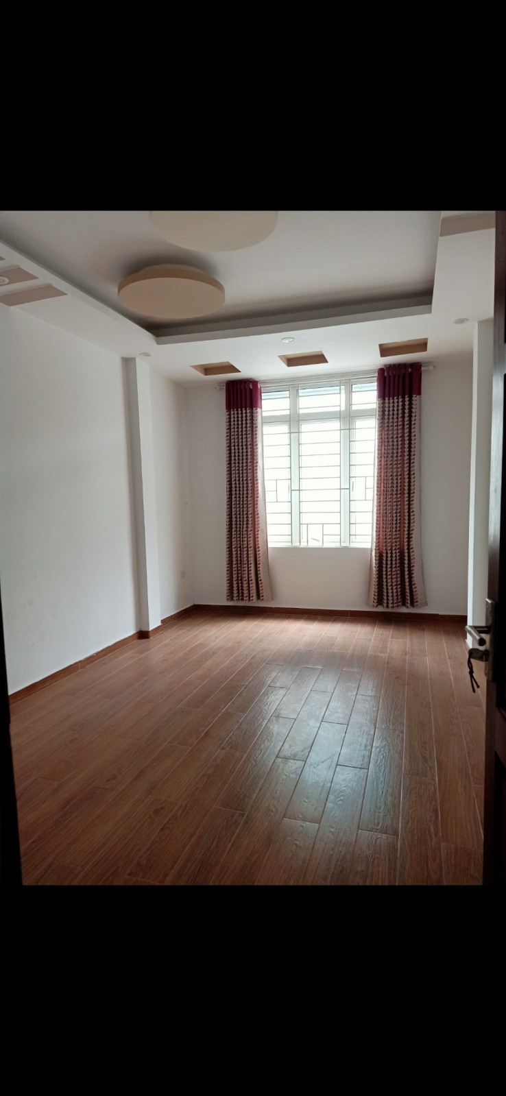 BÁN NHÀ NGUYỄN LƯƠNG BẰNG, 38m2x 5T, MT3.5m, Ô TÔ ĐỖ CỬA, LÔ GÓC, KINH DOANH, CHỈ NHỈNH 5 TỶ.