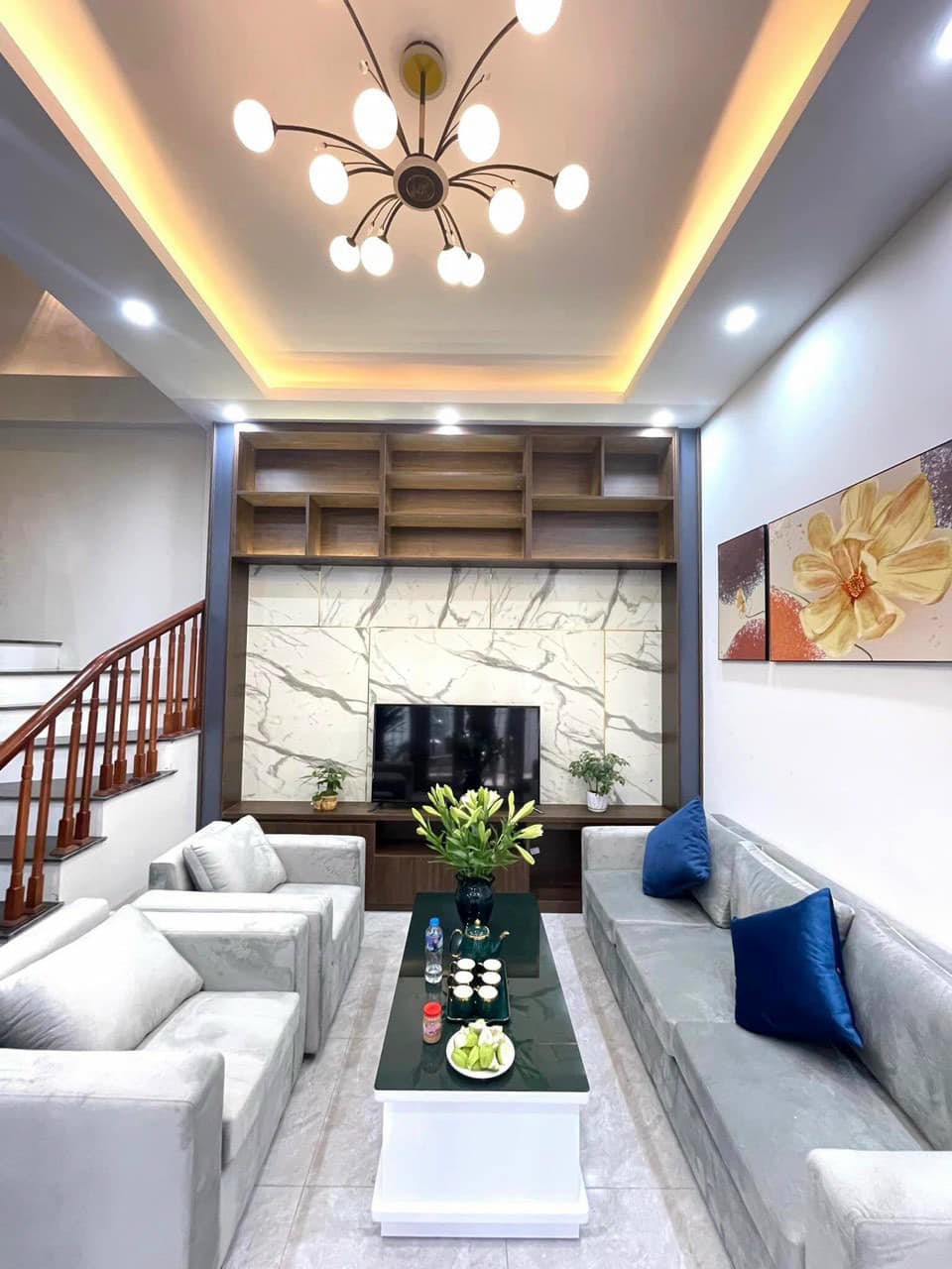 NHÀ ĐẸP THANH XUÂN – NGÃ TƯ SỞ - Ô TÔ ĐỖ CỔNG – NHÀ MỚI FULL NỘI THẤT – VỀ Ở NGAY