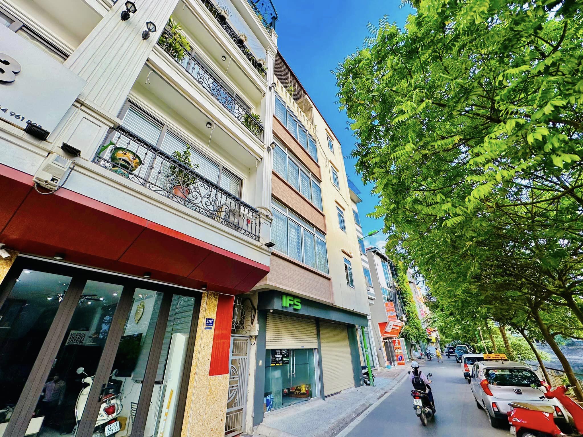 NHÀ ĐẸP MẶT PHỐ HOÀNG MAI 45M2 - 9 tỷ LÔ GÓC KINH DOANH SẦM UẤT NỘI THẤT XỊN