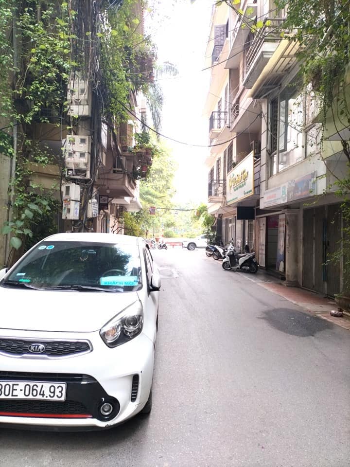 Bán nhà Trần Quang Diệu, Đống Đa, 60m2 5T MT 6m, Chỉ 17.8 Tỷ