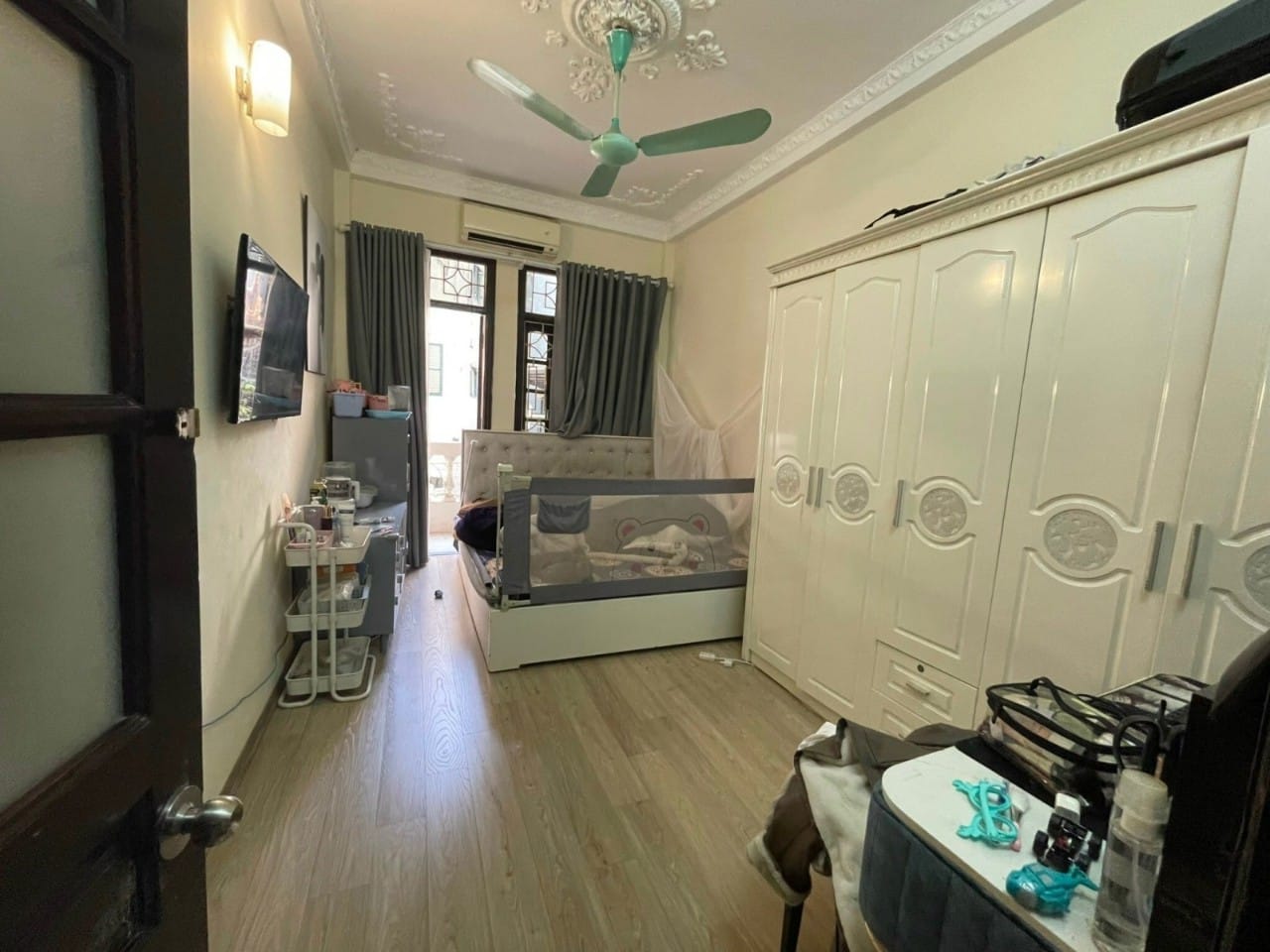 Bán nhà ngõ rộng Nguyễn Phúc Lai Đống Đa 40mx 4 tầng ngay sát ô tô 4.5 tỷ