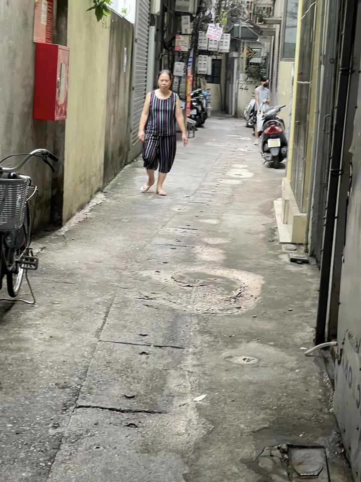 Bán đất tặng nhà 3 tầng phố Kim Mã, Ba Đình 75m2 MT 6.65 m giá 7,5 tỷ