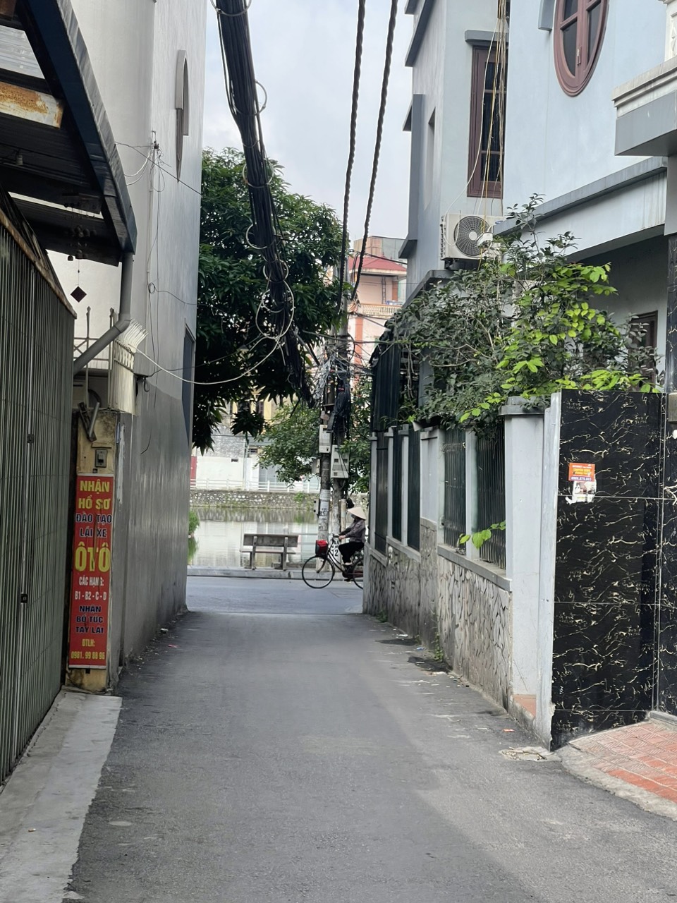 NHÀ ĐẸP SÁT HỒ BỒ ĐỀ - Ô TÔ ĐỖ CỔNG - NHÀ CỰC ĐẸP.