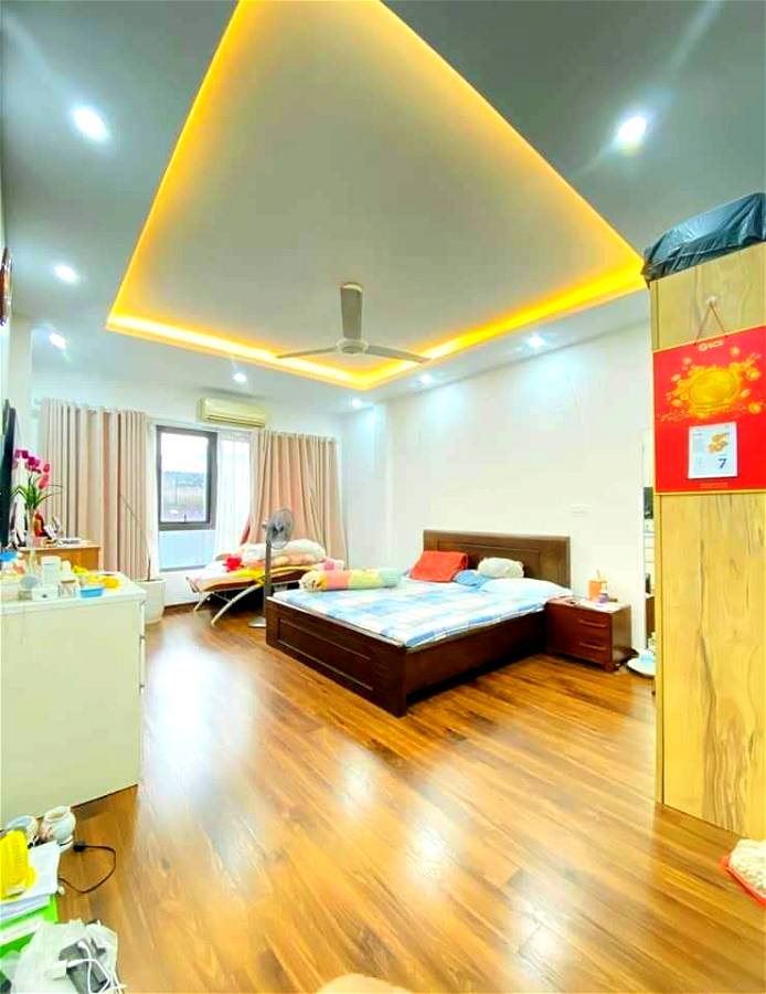 NHÀ HÀO NAM – 50M RA PHỐ - NHÀ ĐẸP. CHỈ NHỈNH 7 TỶ.