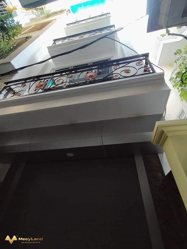 BÁN NHÀ ĐẸP FULL NỘI THẤT NGÕ TRUNG TẢ ĐỐNG ĐA, 5T DT 39M2 CỰC ĐẸP