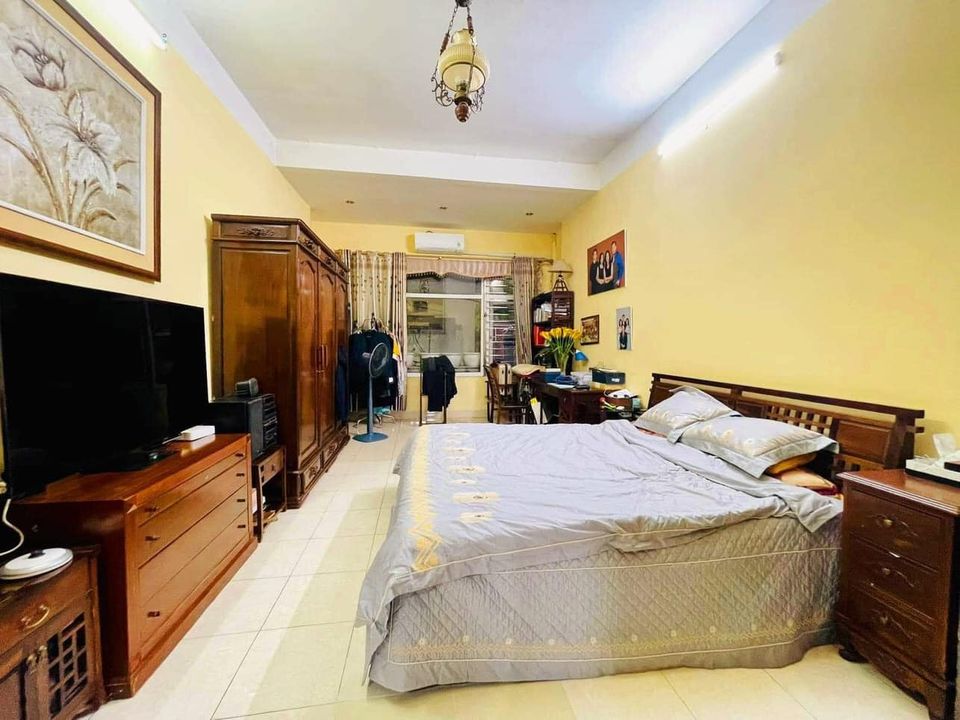 Bán nhà Nguyễn Trãi 5 tầng 46m2, lô góc chỉ 4 tỷ