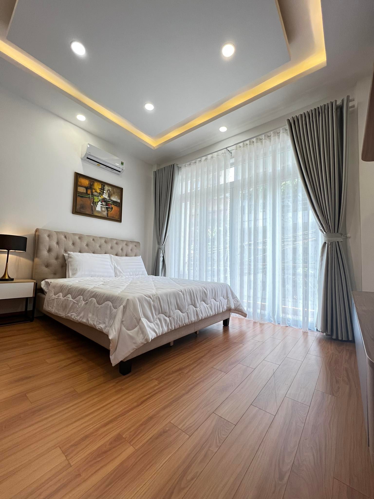 Nhà 4 tầng đường Đào Duy Anh phường 9 Phú Nhuận