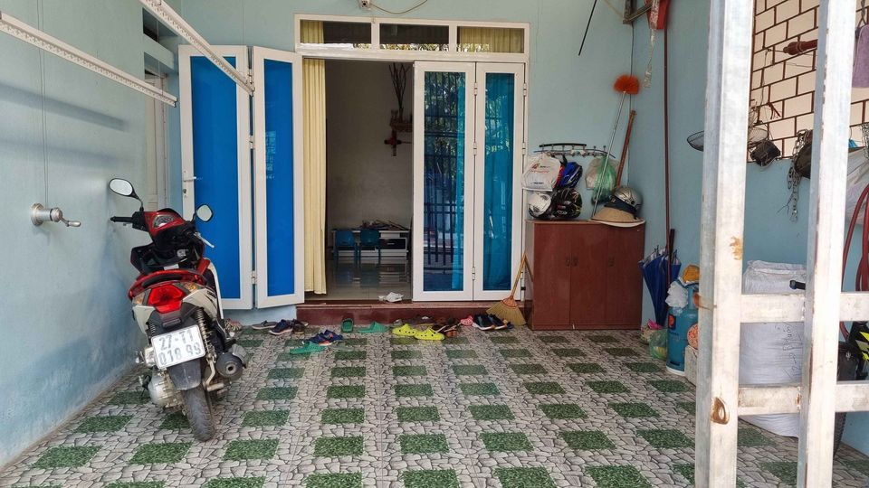 Cần b,á,n nhà ở số nhà 120B tổ 5 phường Tân Thanh.