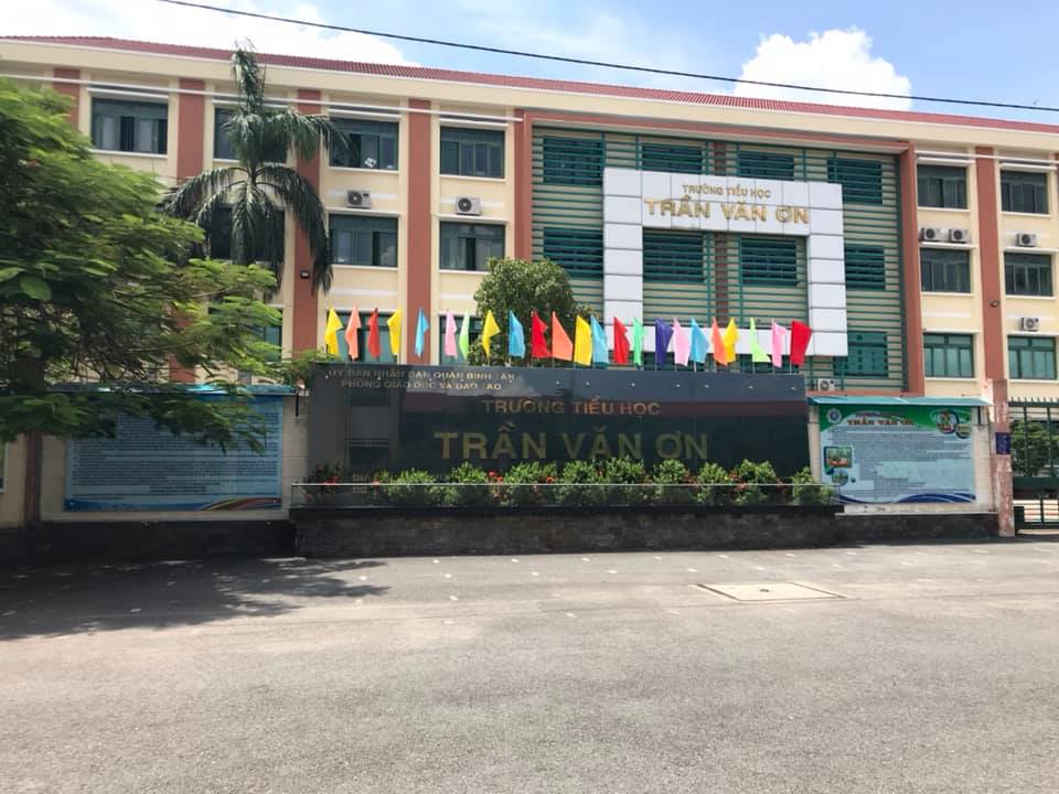 Nhà Quận Bình Tân, ngang 5m thiết kế 4 tầng, nhà mới giá 5.9 tỷ.