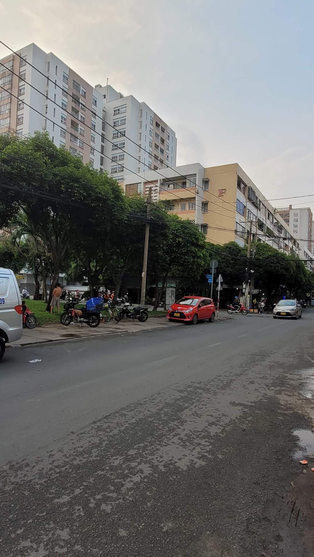 Nhà mặt Tiền Lô Góc Không Lộ Giới, 90m2, ngang 4.7m, P10 Quận Tân Bình