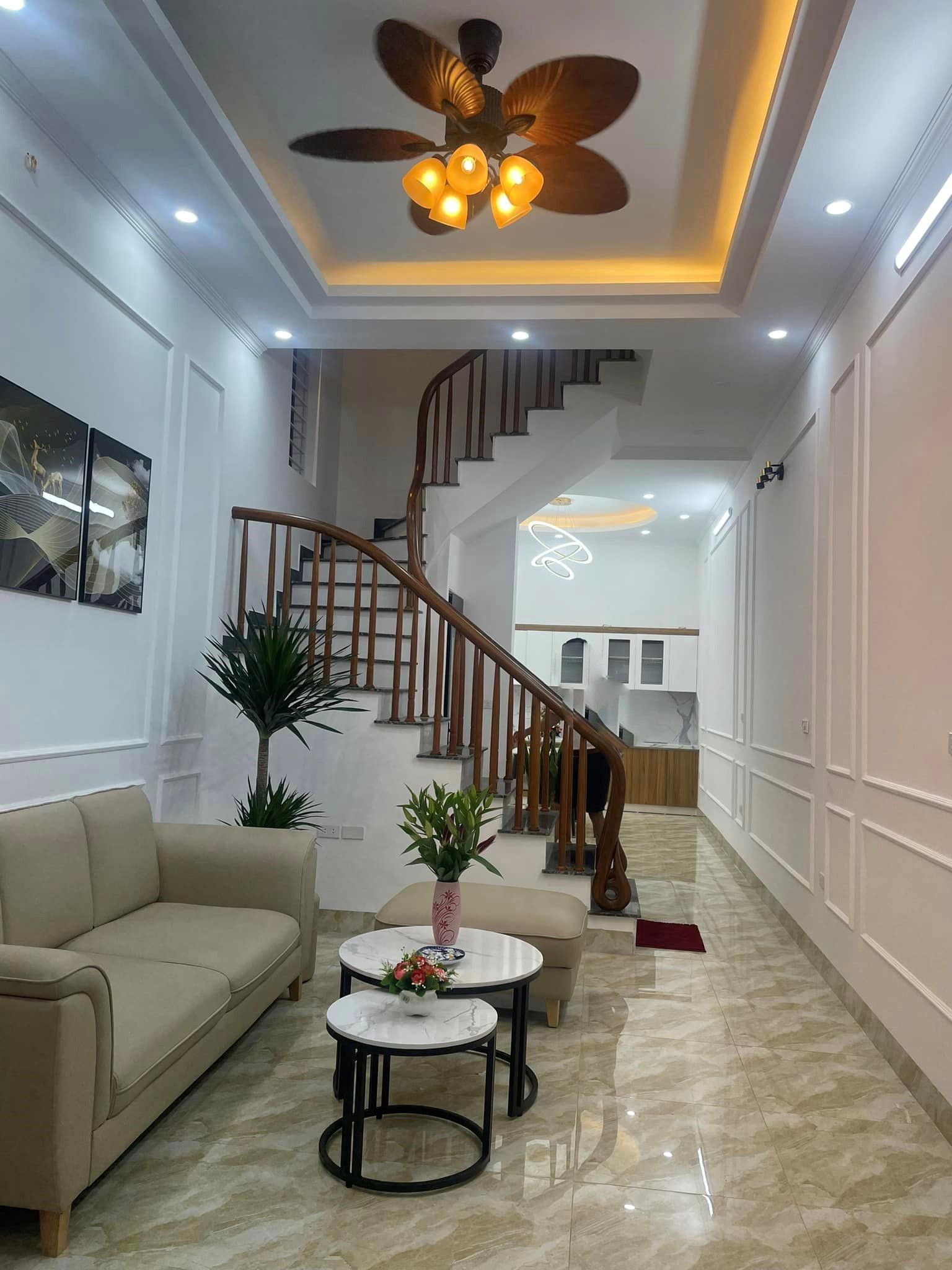 Ngõ phố Nguyễn Trãi – Lô góc 2 mặt thoáng – Ngõ thông rộng – Vuông vắn – Nở hậu