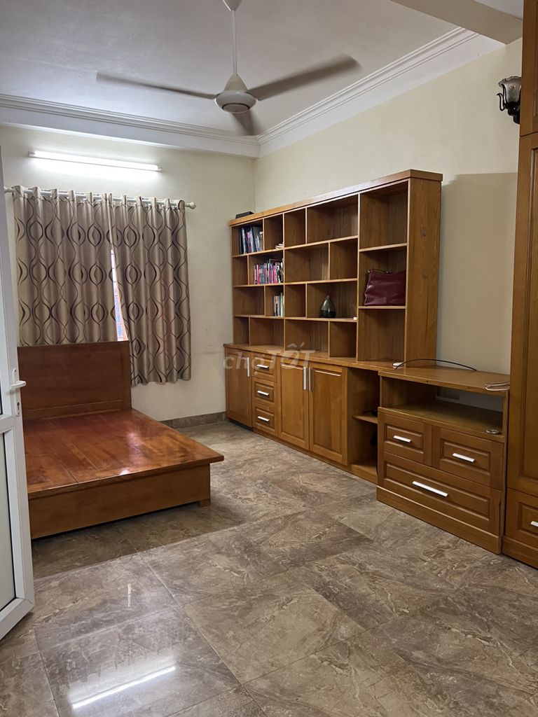 Chính chủ cho thuê nhà 260m2, 5 phòng ngủ, Thanh Liệt, Thanh Trì, Hà Nội