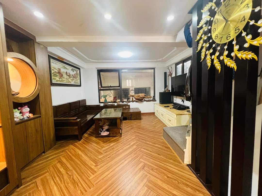 BÁN NHÀ NGUYỄN LƯƠNG BẰNG - NHÀ ĐẸP NỘI THẤT XỊN -GẦN NGÃ TƯ Ô CHỢ DỪA.