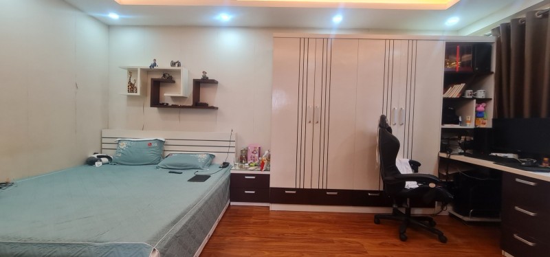 NHÀ ĐẸP MẶT HỒ TÀI TRÂU – PHỐ LONG BIÊN - CẠNH MIPEC LONG BIÊN, LÔ GÓC, KINH DOANH, Ở SANG.