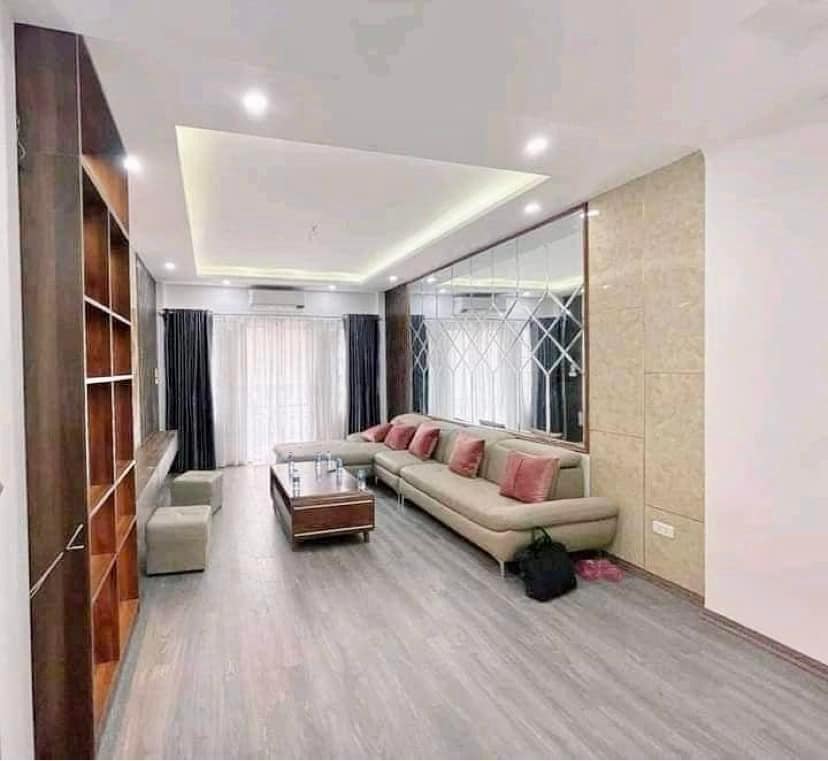 Bán nhà phố Bạch Mai, Hai Bà Trưng 42m, 3 tầng. Giá: 3.5 tỷ