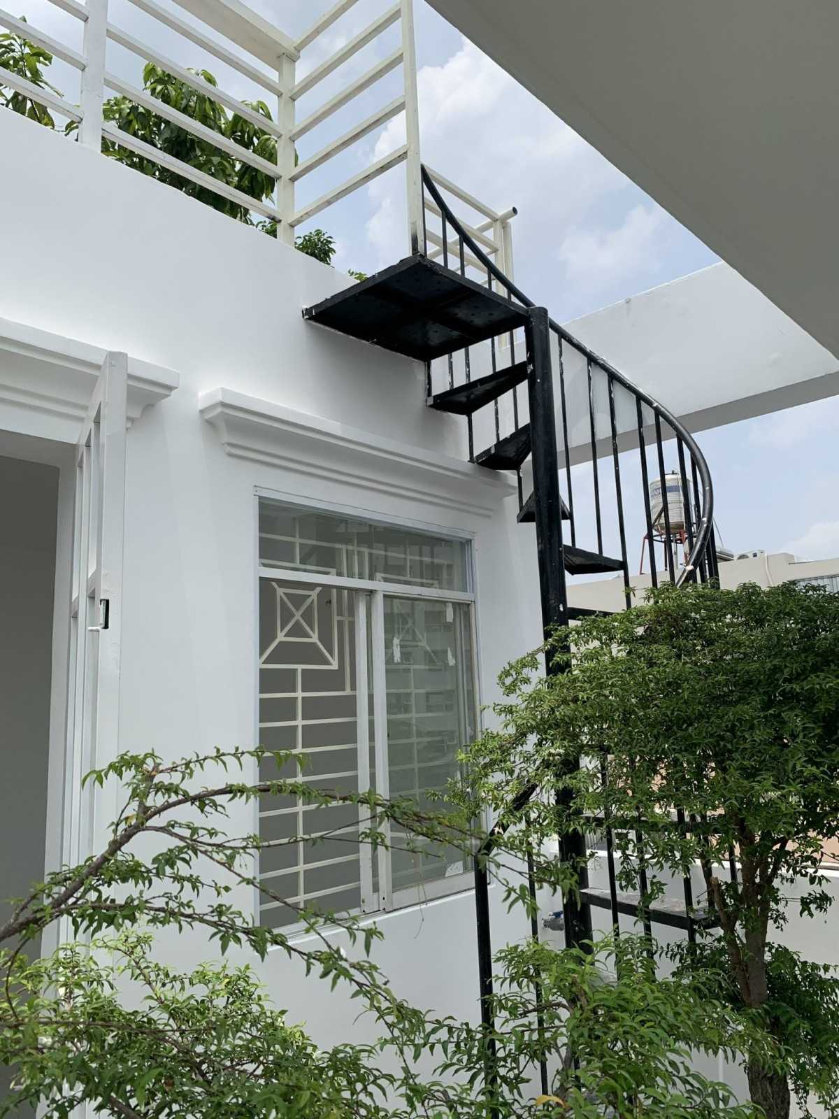 Nhà đẹp giá tốt chỉ có 5 tỷ nhỉnh TL- có HXH - 40m2 - 4T - Phường 15 Gò Vấp