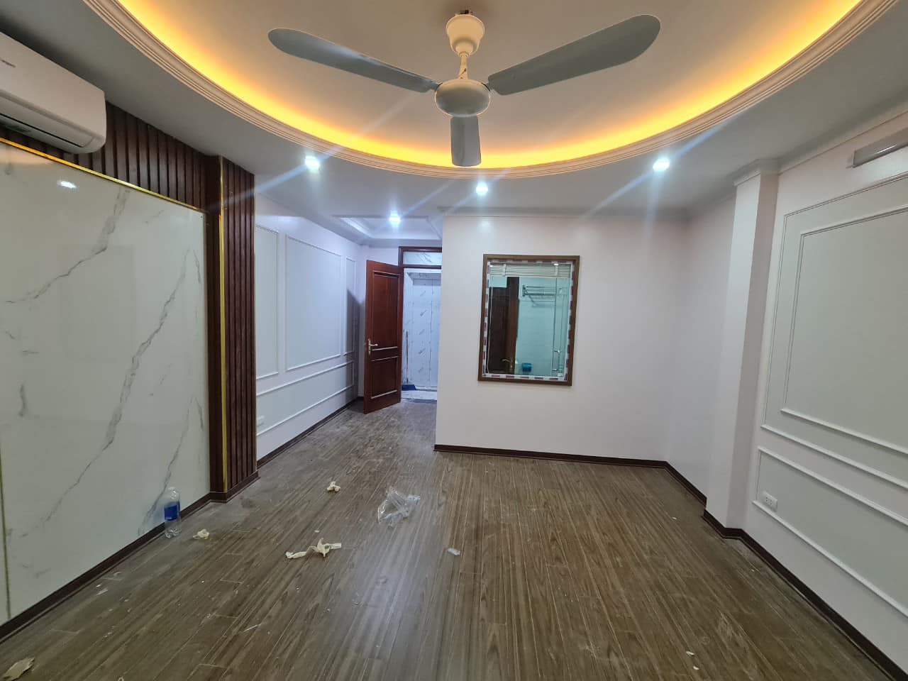 Bán căn nhà 53m2 phố Âu Cơ, Tây Hồ Chủ tự xây 4 ngủ ngõ Ô tô đua 10m 4.5 Tỷ.