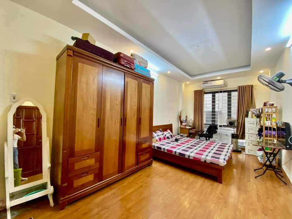 Siêu phẩm Ngõ Quỳnh, gần Phố, OTO đỗ cổng, 40m2 5 tầng, Kinh Doanh, Mới đẹp chỉ nhỉnh 5 tỷ.